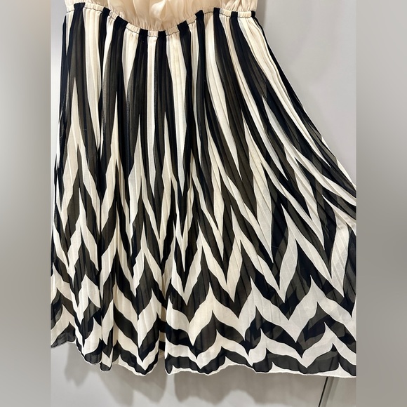 Cocktail Dress - Picture 3 of 6